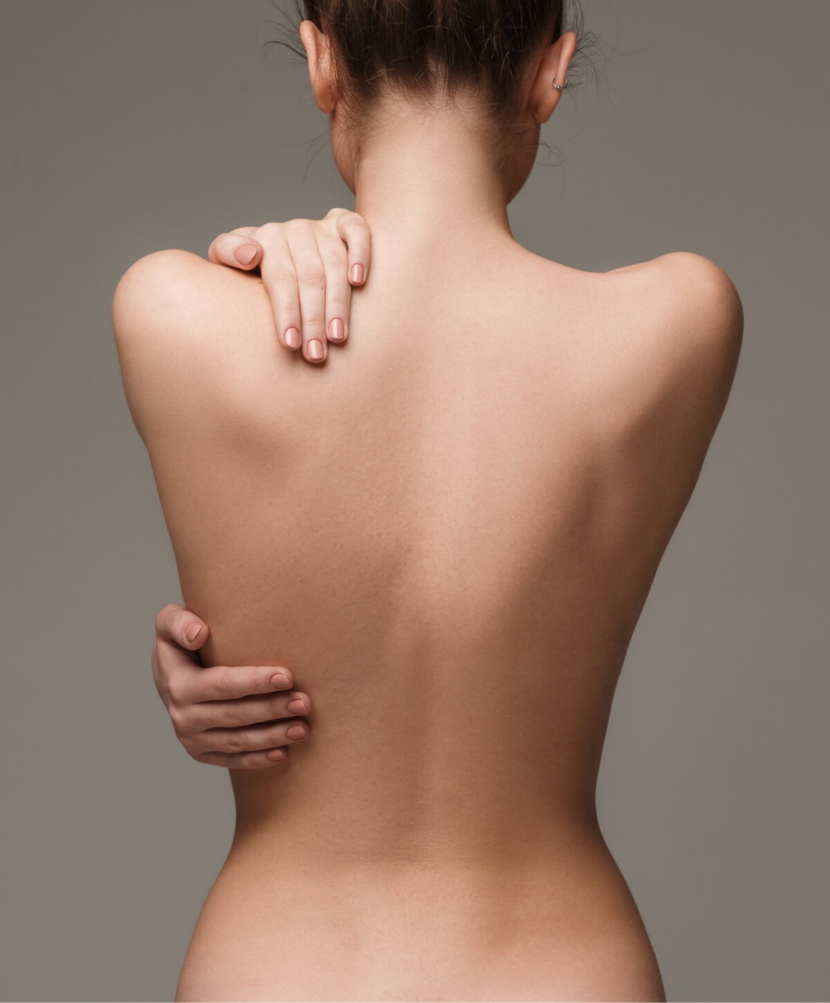 Bra line backlift correct sagging skin and excess fat around the back.